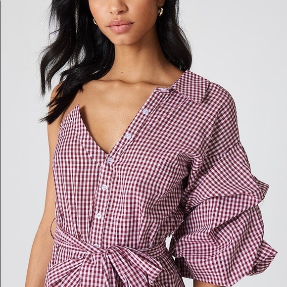 061. NWOT Hot & Delicious Asymmetrical Striped Dress - Navy - Picture 4 of 8